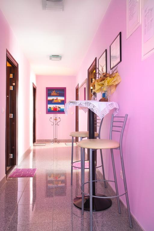 Kristal Apartment *
